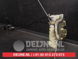 Toyota Yaris Türschlossmechanik 4-türig links vorne O725019 foto 3
