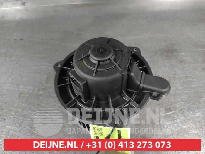 Hyundai I20 Kachel Ventilatiemotor O725093