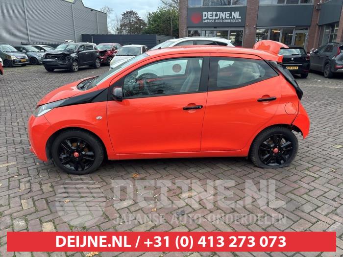Toyota Aygo Portierruit 4Deurs links-achter O725105