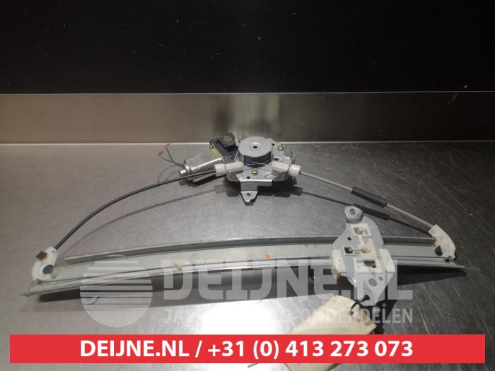 Nissan Almera Ruitmechaniek 4Deurs rechts-voor O276574