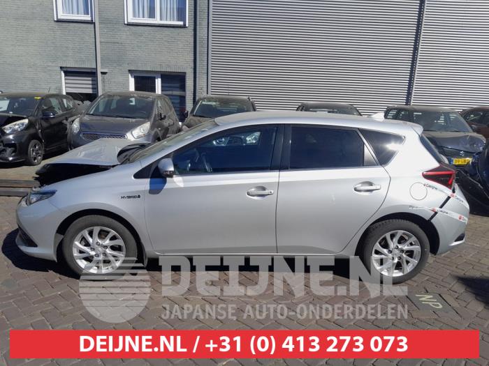Toyota Auris Zusätzliches Fenster 4-türig links hinten O725168