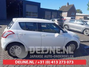 Suzuki Swift Tür 4-türig rechts vorne O725275 foto 3