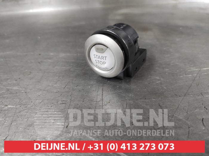 Nissan Navara Start/Stopp Schalter O725380