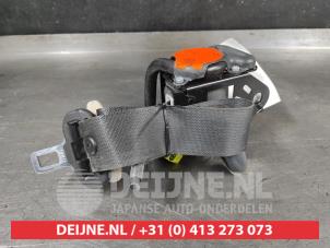 Nissan Navara Front seatbelt, left O725385 photo 2