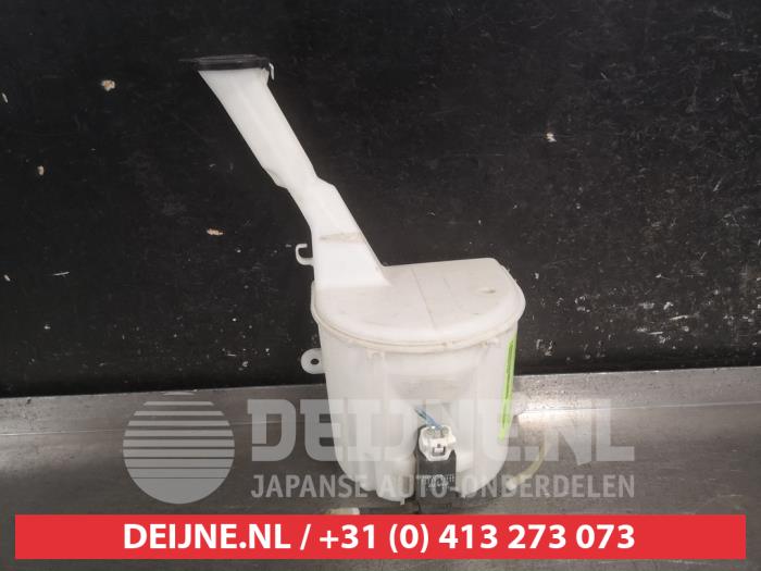 Toyota Yaris Verso Scheibensprühertank vorne O725459