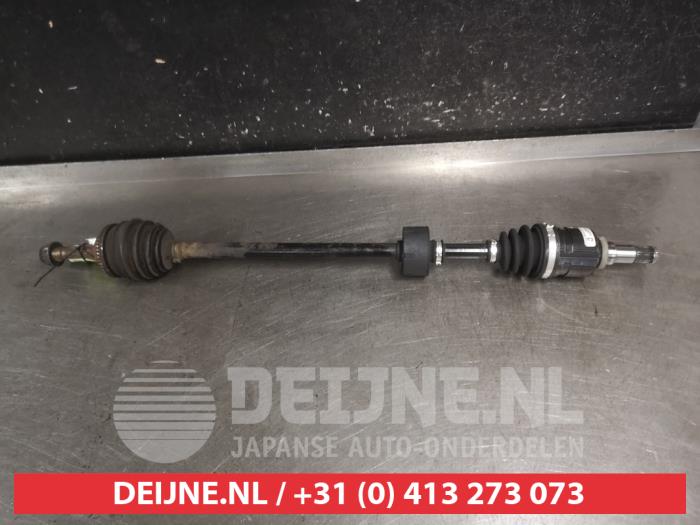 Toyota Yaris Front drive shaft, right O725492