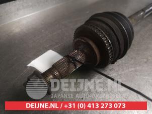 Toyota Yaris Front drive shaft, right O725492 photo 3
