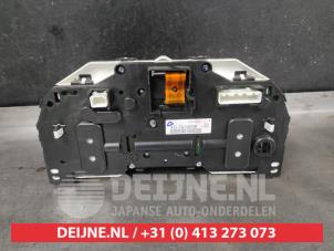 Nissan Qashqai Tacho - Kombiinstrument KM O725537 foto 2