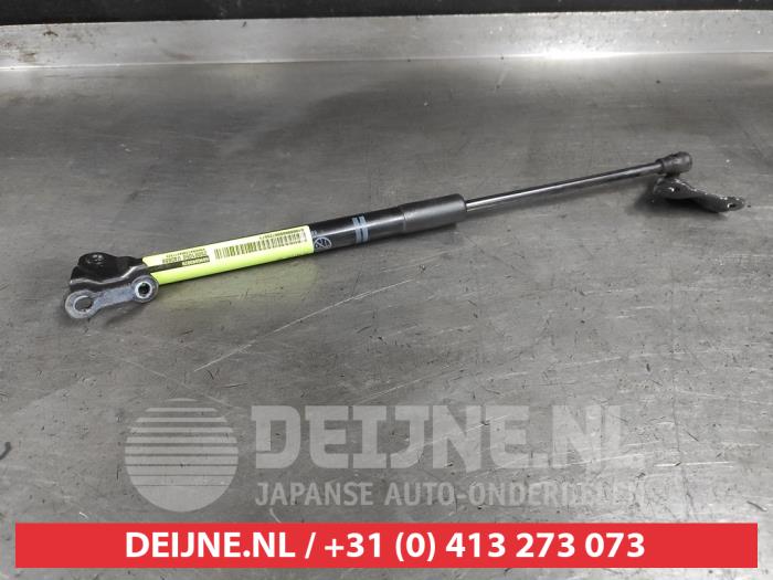 Toyota Yaris Gasdemper links-achter O725571