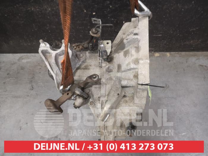 Mazda 2 Versnellingsbak O725715