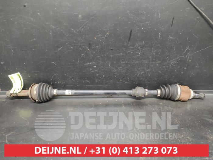 Toyota Yaris Aandrijfas rechts-voor O725732