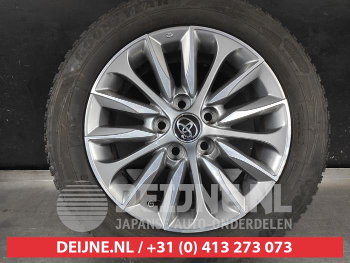 Toyota Verso Felgen Set + Winterreifen O725742