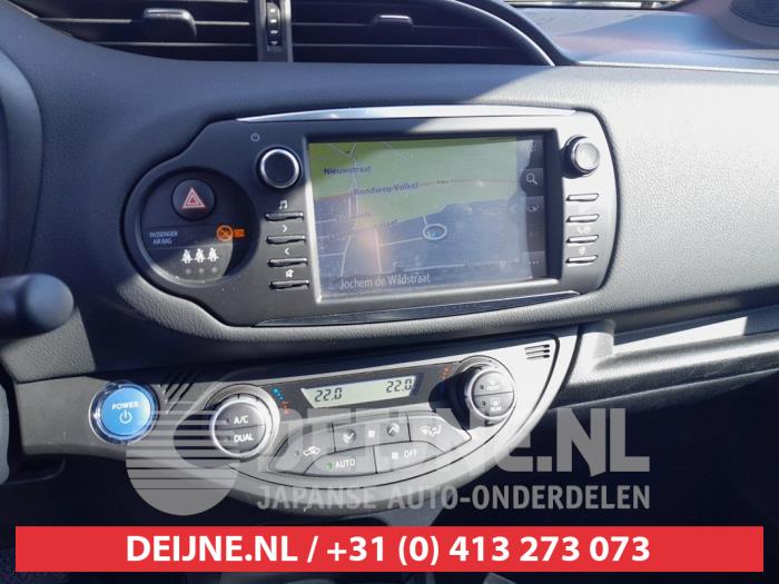 Toyota Yaris Heater control panel O725769