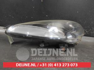 Mazda 2 Headlight, right O725783 photo 3