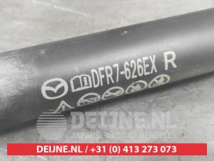 Mazda CX-30 Rear gas strut, right O725853 photo 2