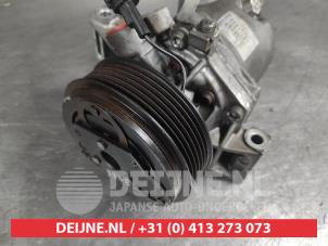 Nissan Note Air conditioning pump O725874 photo 2