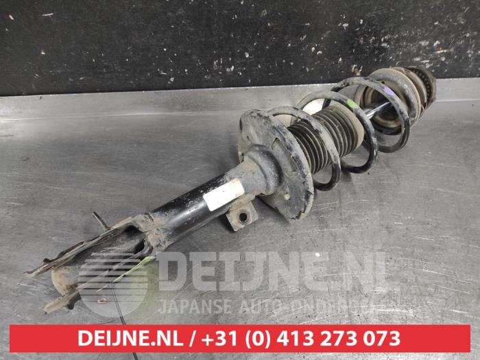 Suzuki Swift Stoßdämpferstrebe rechts vorne O725888