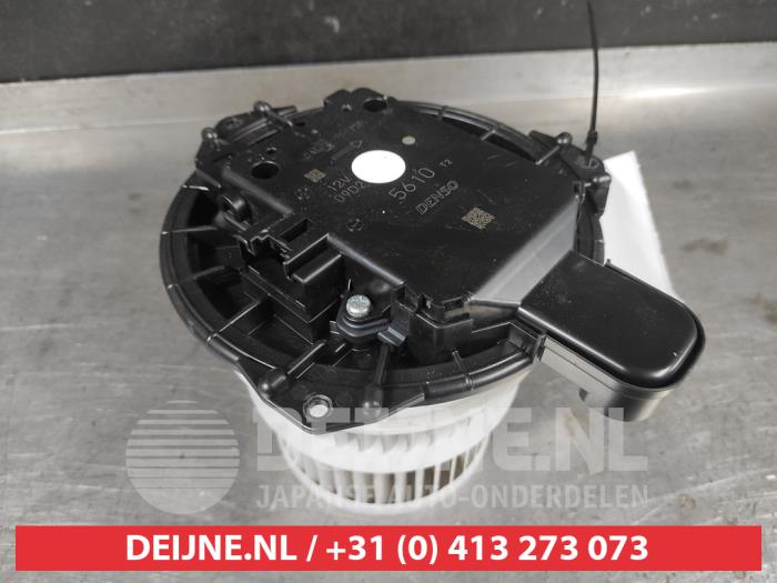 Toyota Rav-4 Heizung Belüftungsmotor O726010