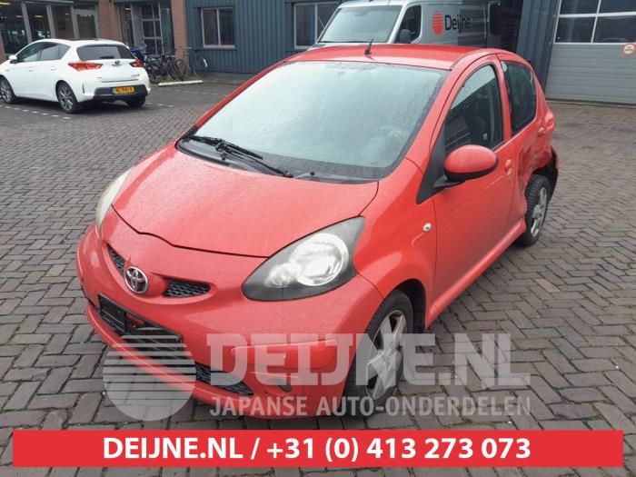 Toyota Aygo Fog light, front left O726020