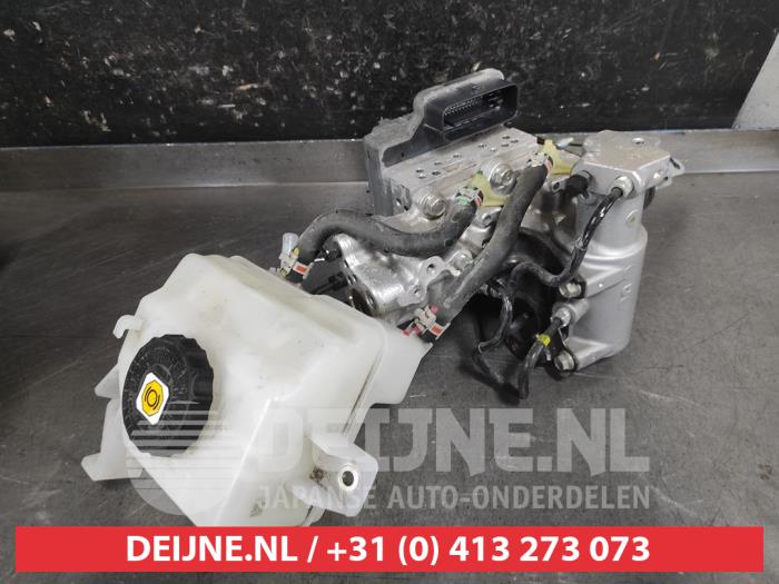 Toyota Rav-4 Bremskraftverstärker O726059