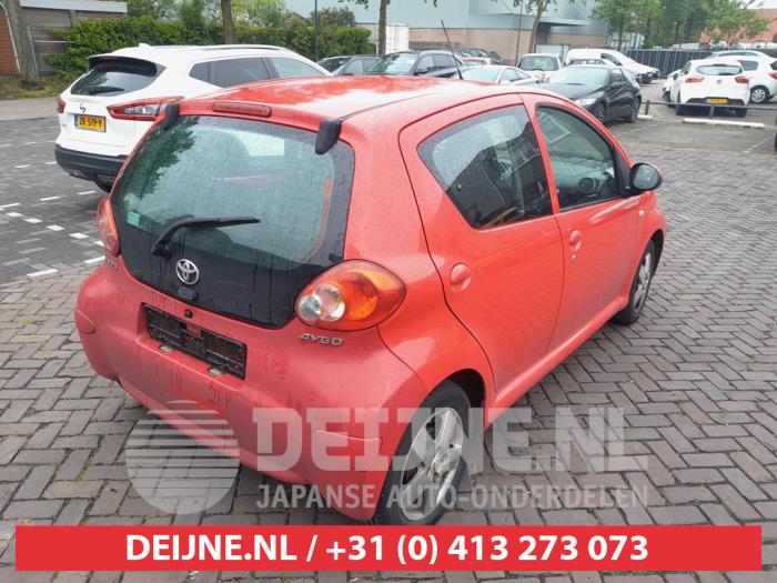 Toyota Aygo Taillight, right O726036