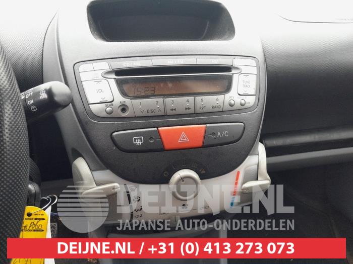 Toyota Aygo Heater control panel O726048