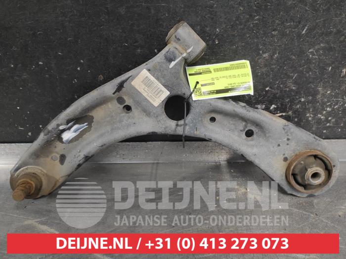 Kia Picanto Draagarm onder links-voor O726063