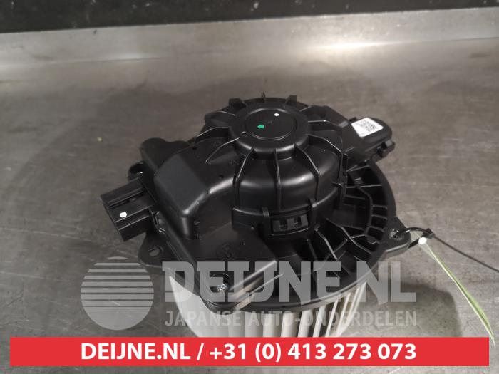 Gebruikte Blower Kia Niro I (DE) 1.6 GDI Hybrid Prijs op aanvraag aangeboden door V.Deijne Jap.Auto-onderdelen BV