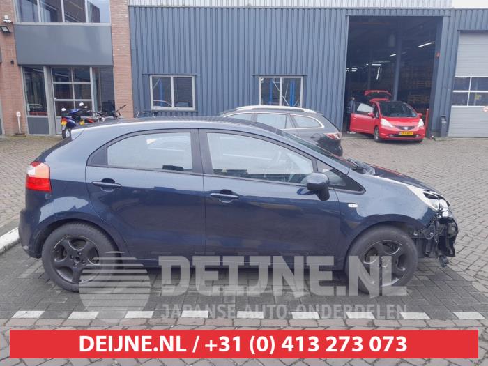 Kia Rio Door window 4-door, front right O726194