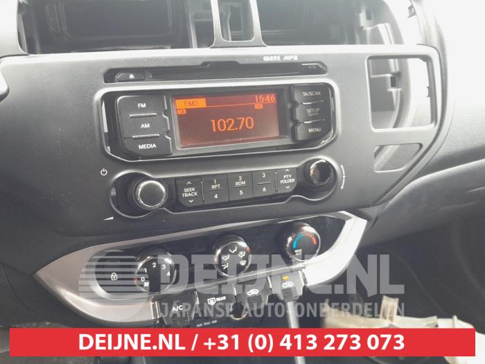 Kia Rio Heater control panel O726200