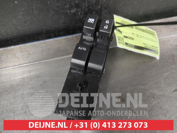 Suzuki Ignis Kombischalter Fenster O726224