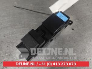 Suzuki Ignis Combischakelaar ramen O726224 foto 2