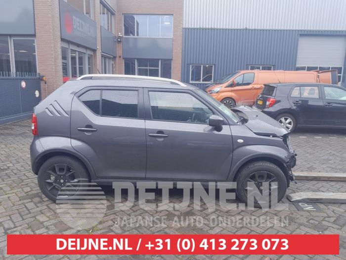 Suzuki Ignis Zijskirt rechts O726287