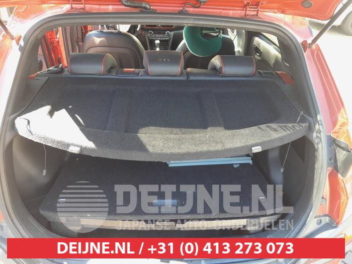 Hyundai Kona Floor panel load area O726290