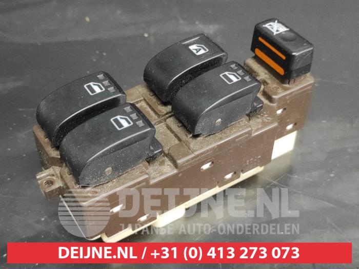 Daihatsu Terios Kombischalter Fenster O726450