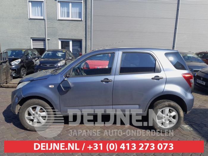 Daihatsu Terios Türscheibe 4-türig links hinten O726456
