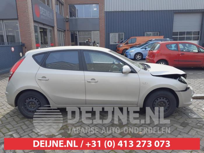 Hyundai I30 Door window 4-door, front right O726557