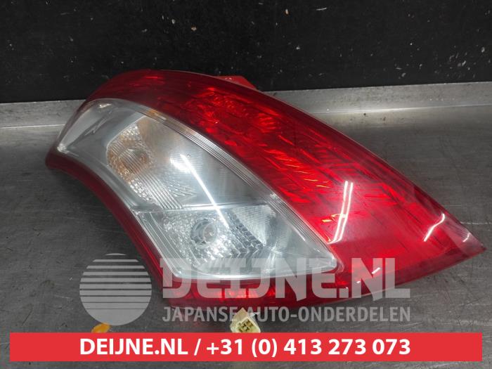 Suzuki Swift Rücklicht links O726670