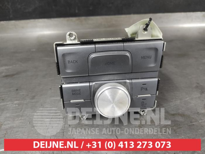 Gebruikte Regelunit Multi Media Hyundai Nexo I FCEV FWD Prijs op aanvraag aangeboden door V.Deijne Jap.Auto-onderdelen BV
