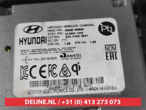 Hyundai Nexo Draadloze oplader O726918 foto 3