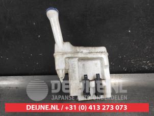 Toyota Aygo Front windscreen washer reservoir O727005 photo 2