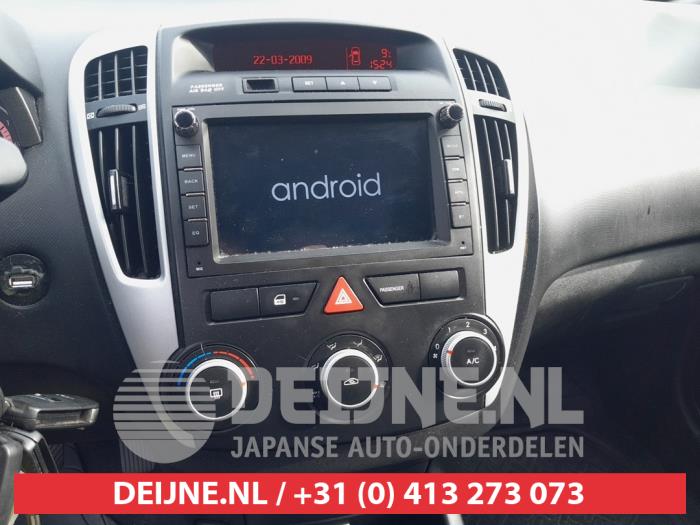 Kia Ceed Kachel Bedieningspaneel O727079