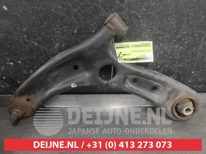 Kia Rio Draagarm onder links-voor O727335