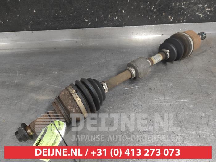 Kia Rio Aandrijfas links-voor O727336