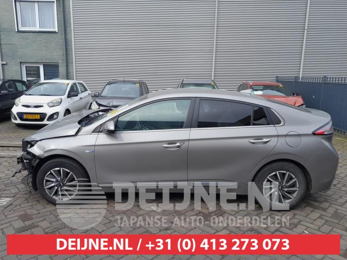 Hyundai Ioniq Driehoeks Ruit links-achter O727399