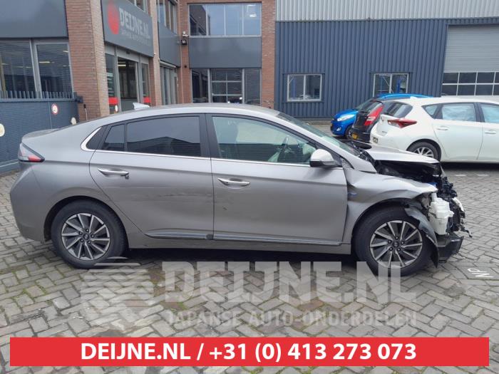 Hyundai Ioniq Driehoeks Ruit rechts-achter O727405
