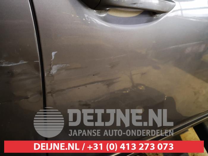 Hyundai Ioniq Tür 4-türig rechts vorne O727410