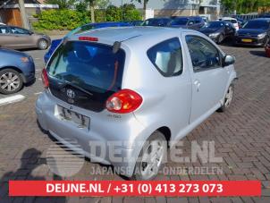 Toyota Aygo Rücklicht rechts O727566 foto 3