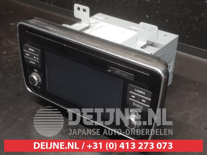 Nissan Leaf Radio O727615