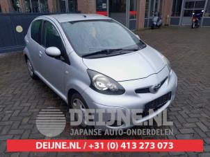 Toyota Aygo Bonnet O727640 photo 3